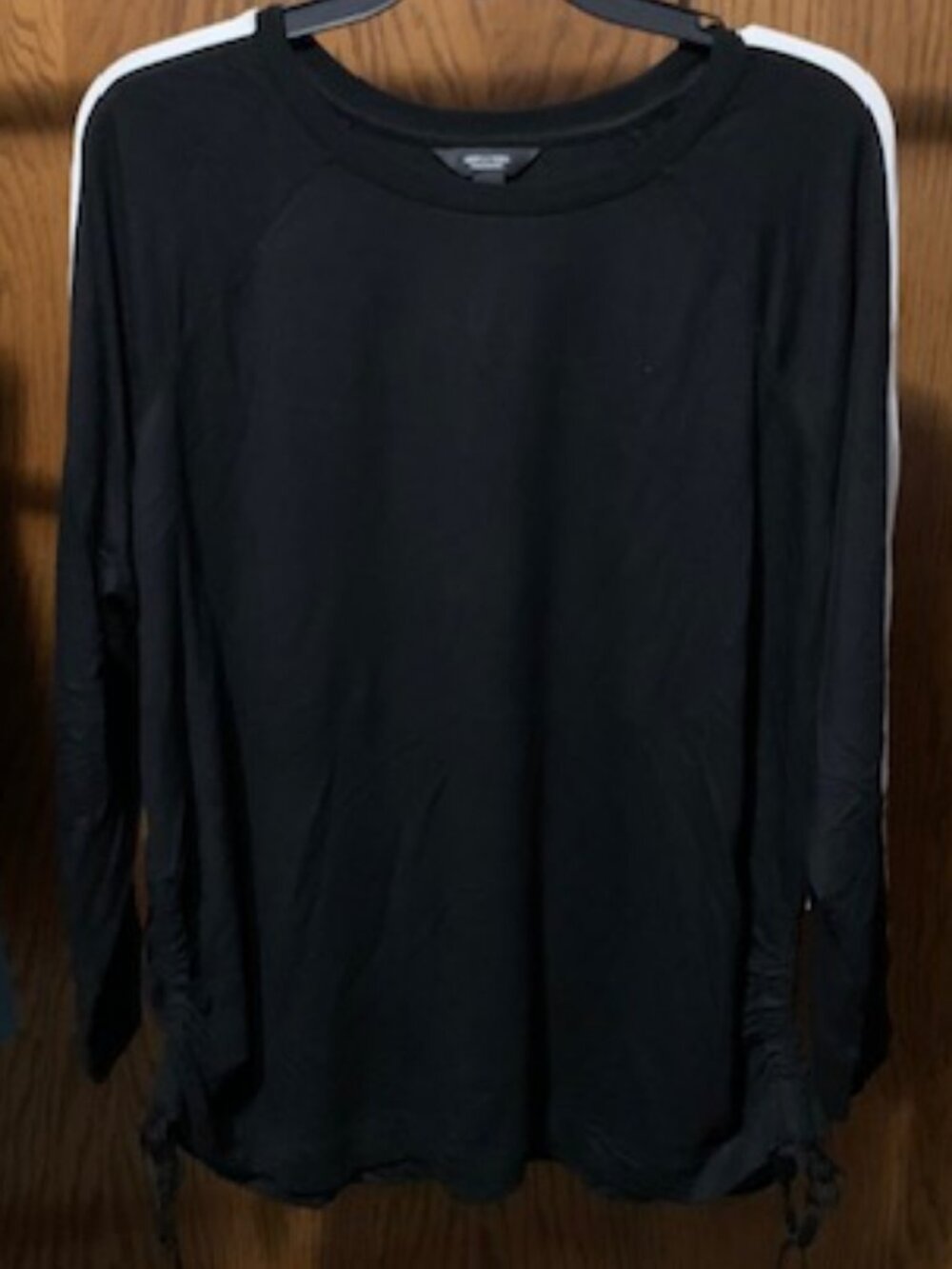 NWT Simply everywear top